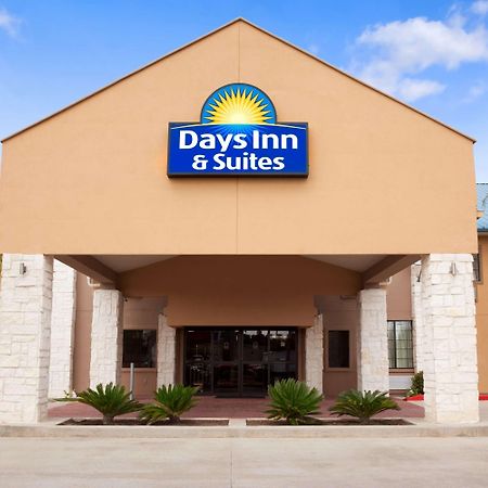 Days Inn & Suites By Wyndham Conroe North Extérieur photo