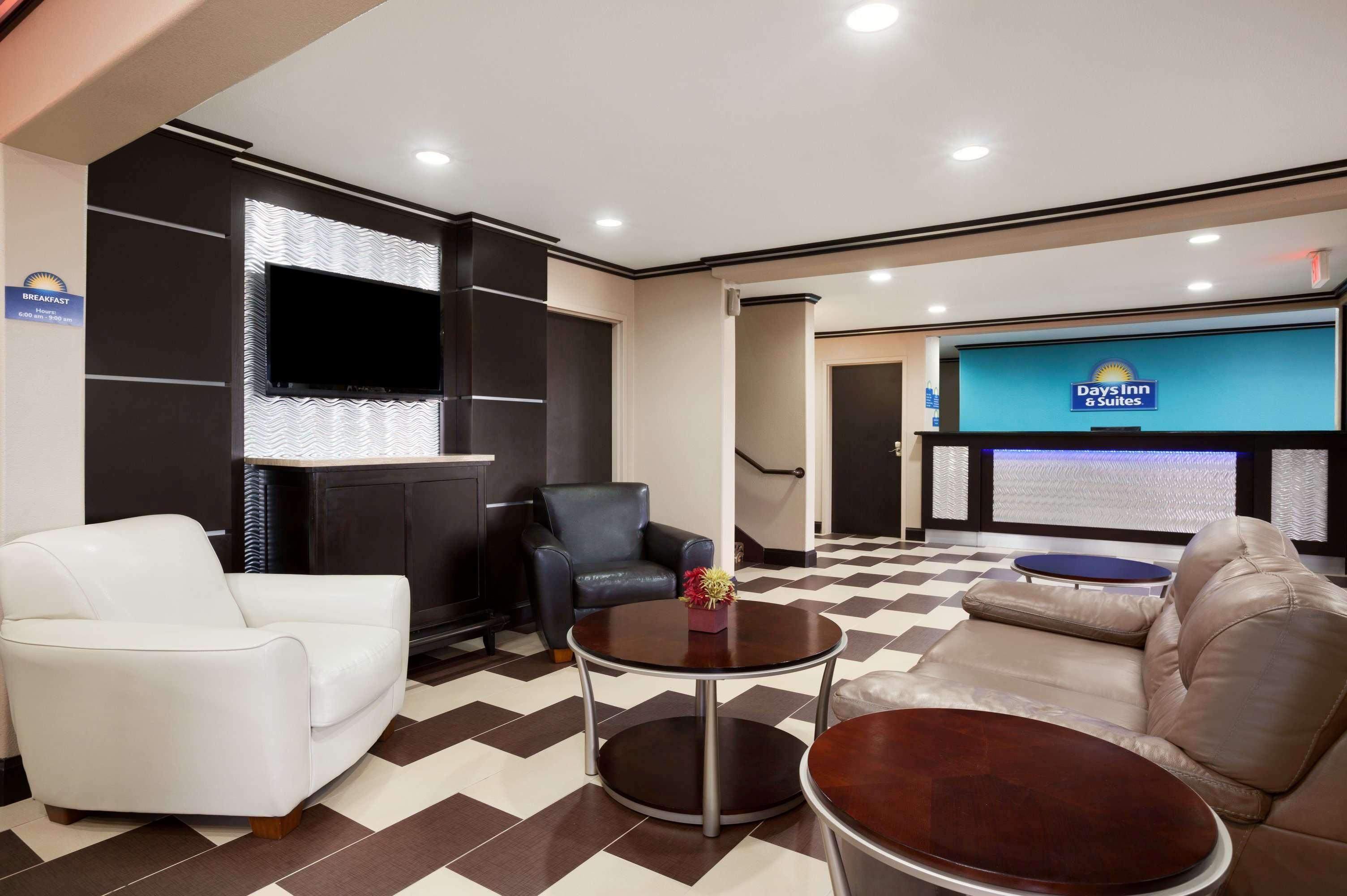Days Inn & Suites By Wyndham Conroe North Extérieur photo